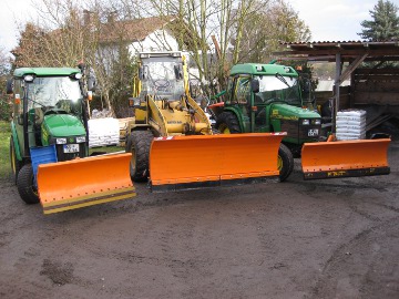 Drei R&auml;umfahrzeuge